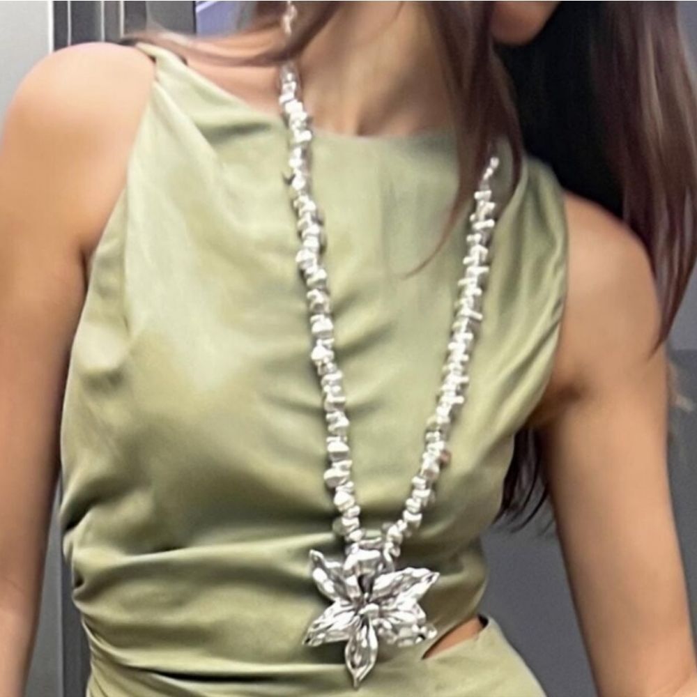 New! ZARA Maxi Flower Silver Necklace • NWOT